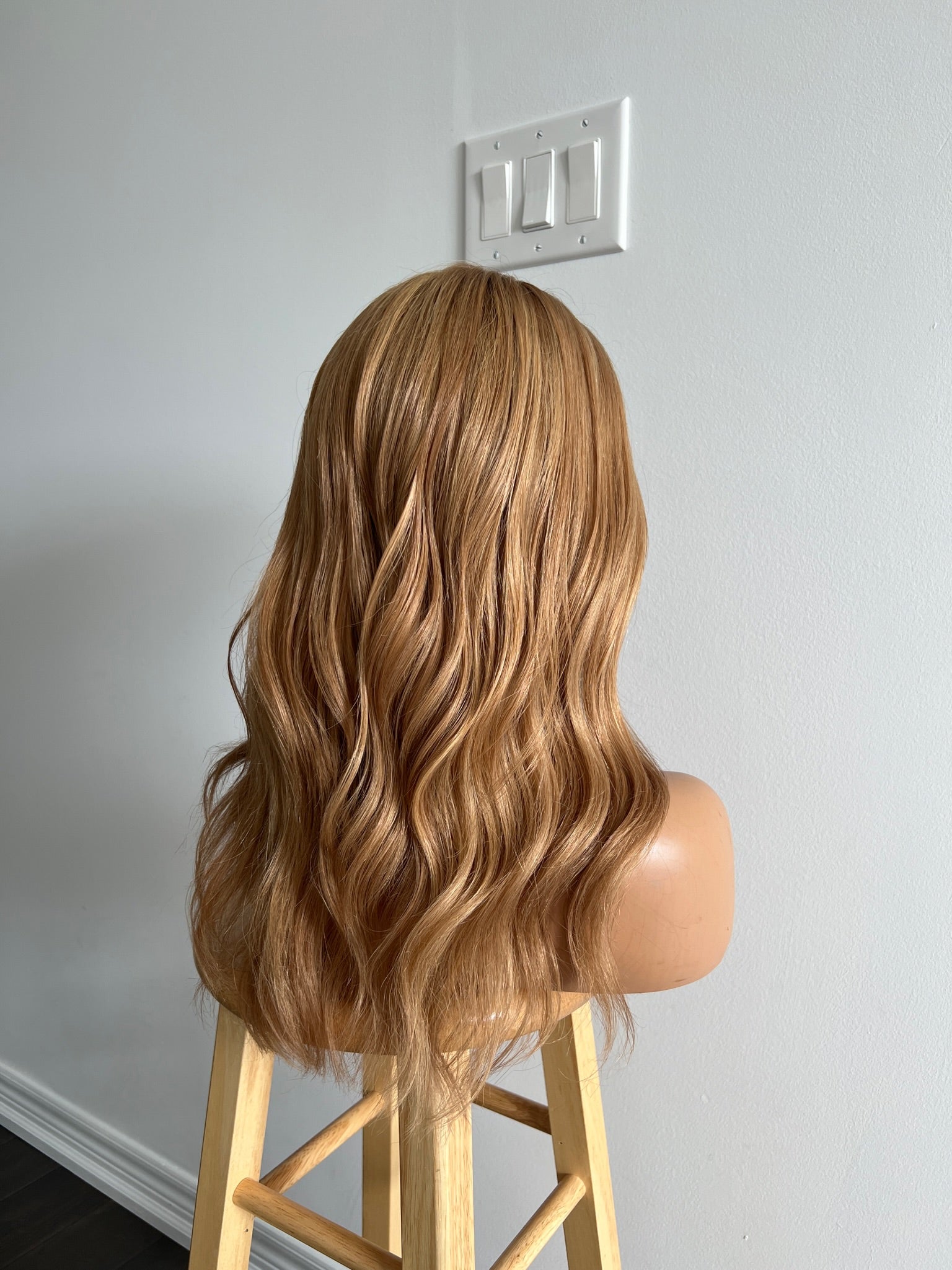 Apricot Tart | Dark Strawberry Blonde with Honeyblonde Highlights