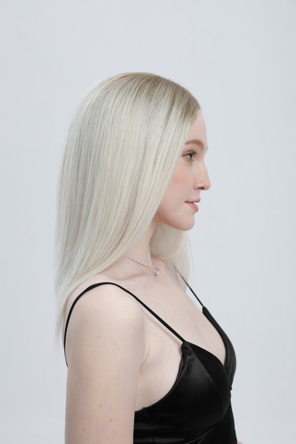 Snowbound Pearl | Platinum Blonde with Root Melt