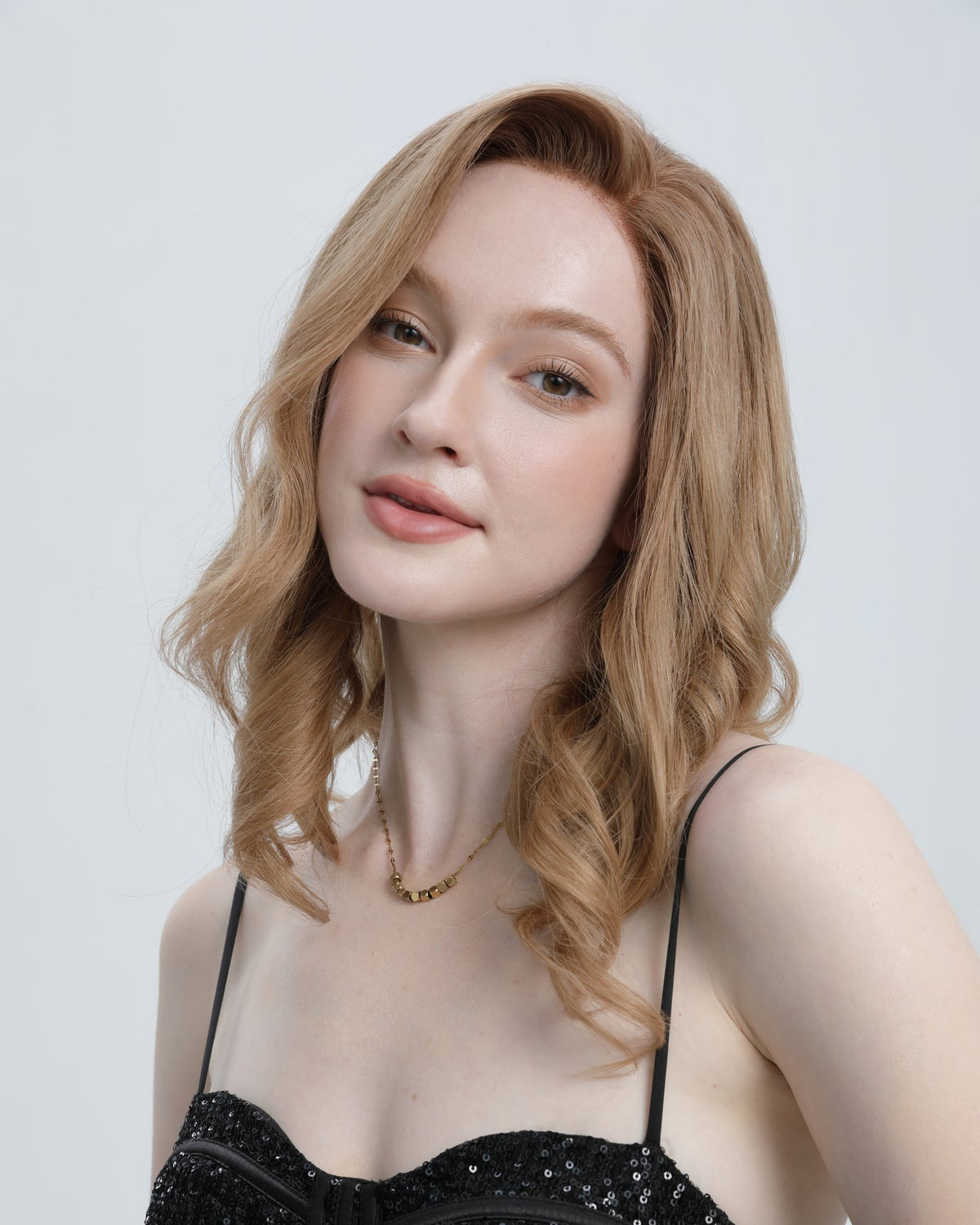 HK Milk Tea | Beige Tone Medium Blonde with Subtle Long Root Melt