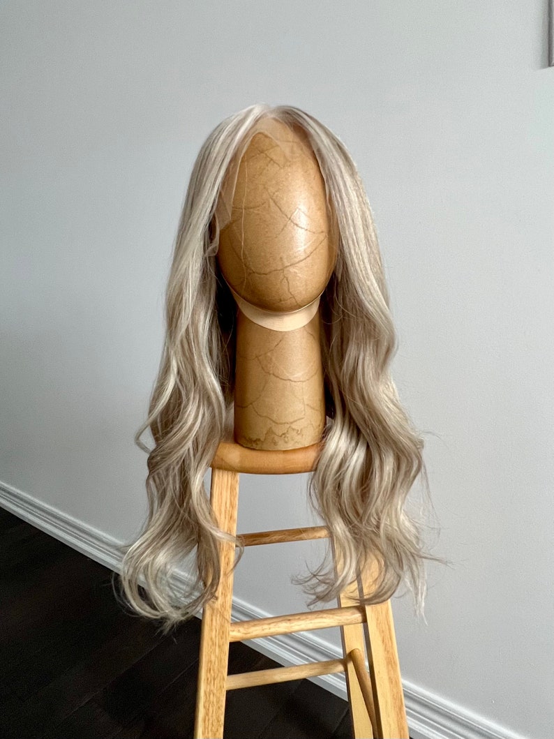 Sandy Beach | Sandy Blonde with Platinum Blonde Babylights