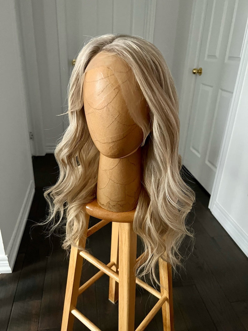 Sandy Beach | Sandy Blonde with Platinum Blonde Babylights
