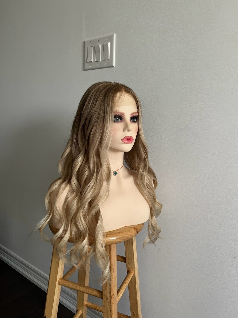 Summer in Cali | Ashy Blonde with Dark Blonde Balayage