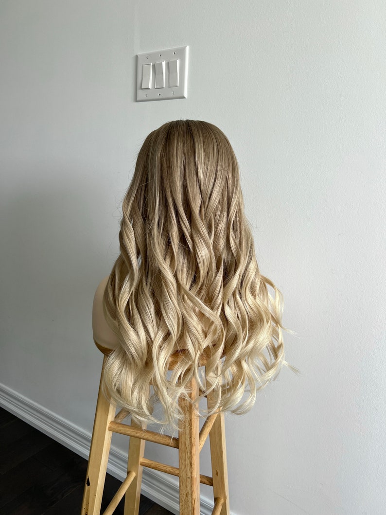 Summer in Cali | Ashy Blonde with Dark Blonde Balayage