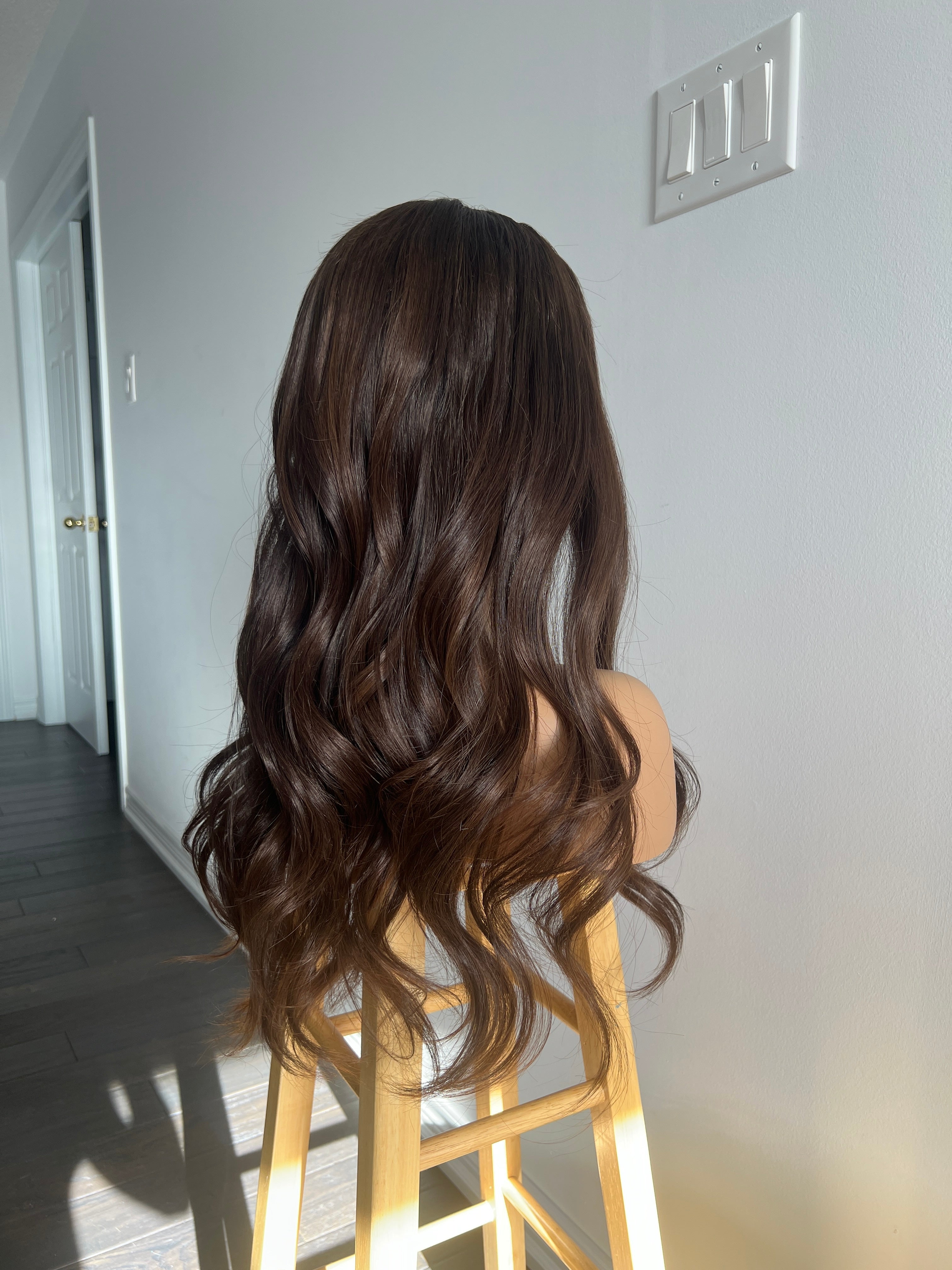 English Oak | Medium to Dark Neutral Tone Brown