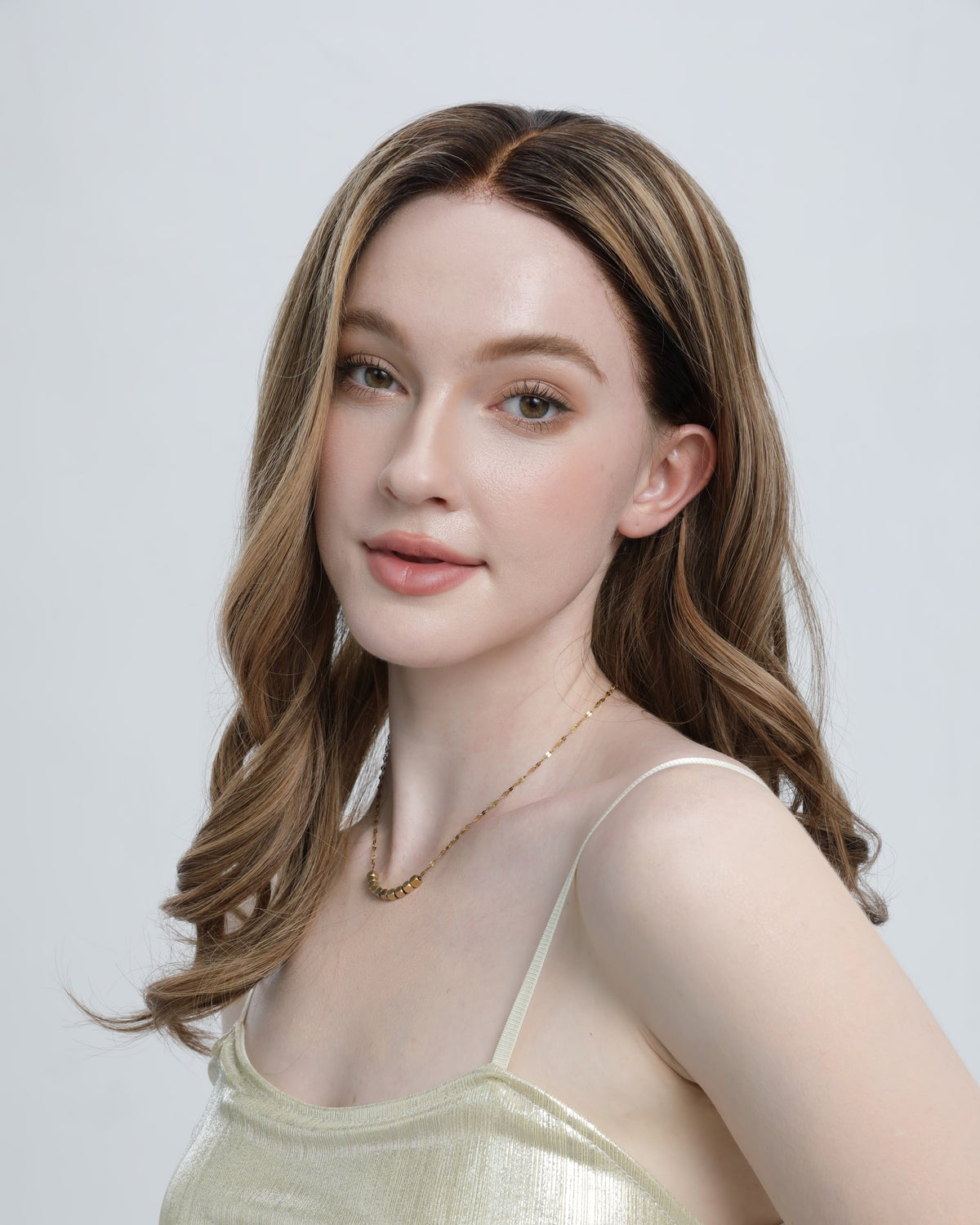 Cinnamon Bark | Dark Brown with Honey Blonde Defined Highlights and Face-framing Highlights