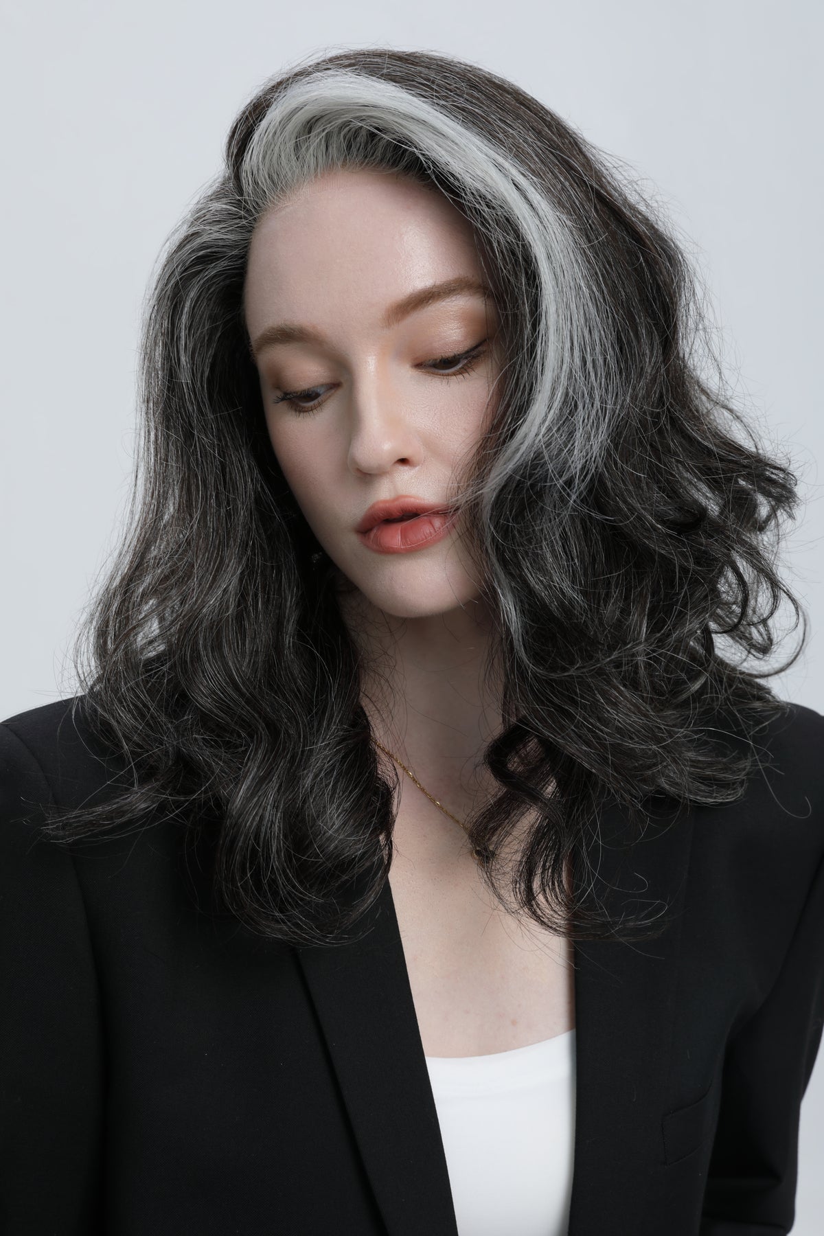 Nightsong | Black with Mixed Silver and Defined Face-framing Highlights